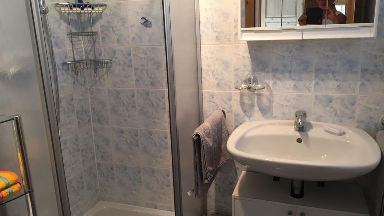 Dusche/Wc Dusche/Wc